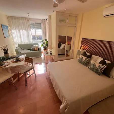Coastal Feeling, Pools & Views Agata Apartment Benalmadena