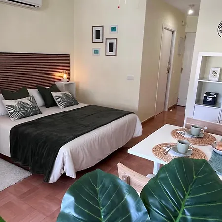 Coastal Feeling, Pools & Views Agata