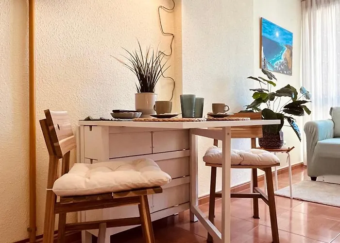 Apartament Luminoso Con Vistas A La Montana - Playa 15 Min A Pie *