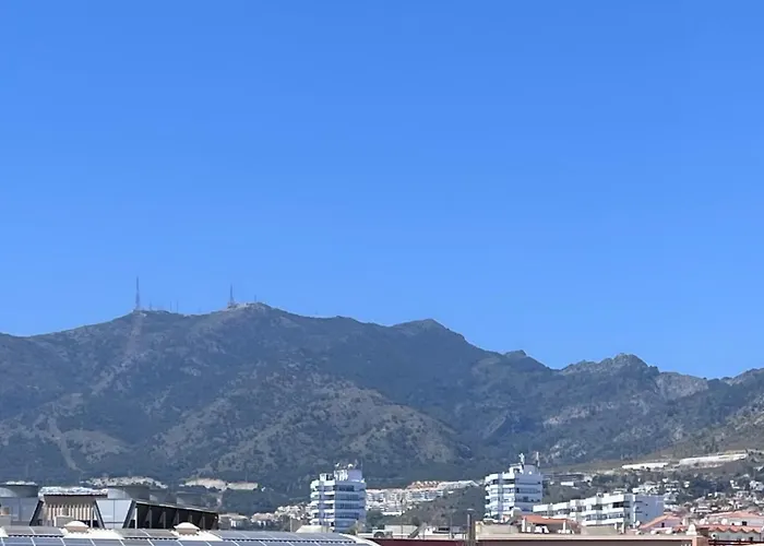 Luminoso Con Vistas A La Montana - Playa 15 Min A Pie Apartament Benalmádena